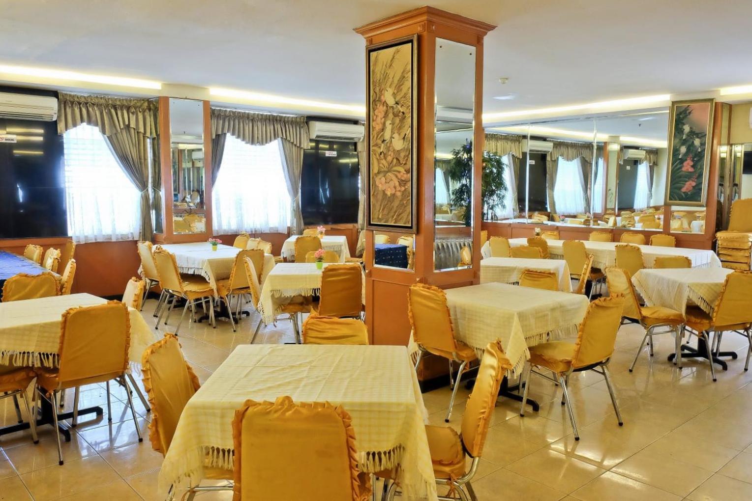 Plaza Harco Mangga Dua 2*